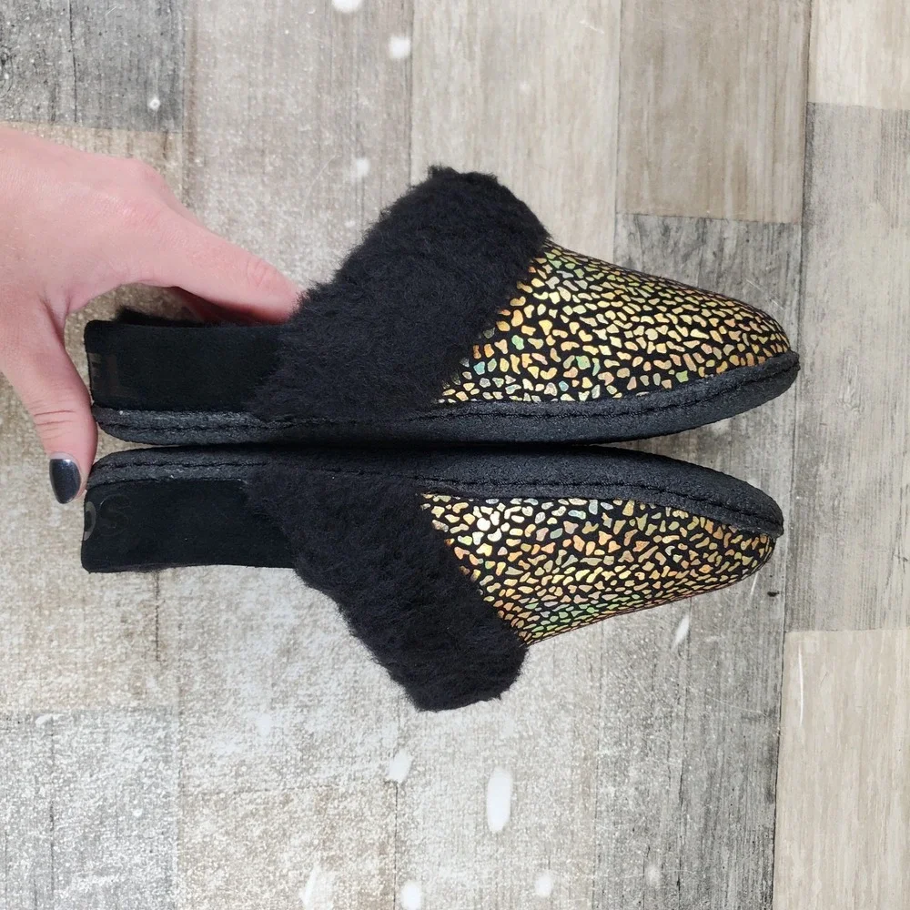 SOREL Nakiska Slide II Kids Slipper Sz 4 Black Metallic Star Slip On Round Toe